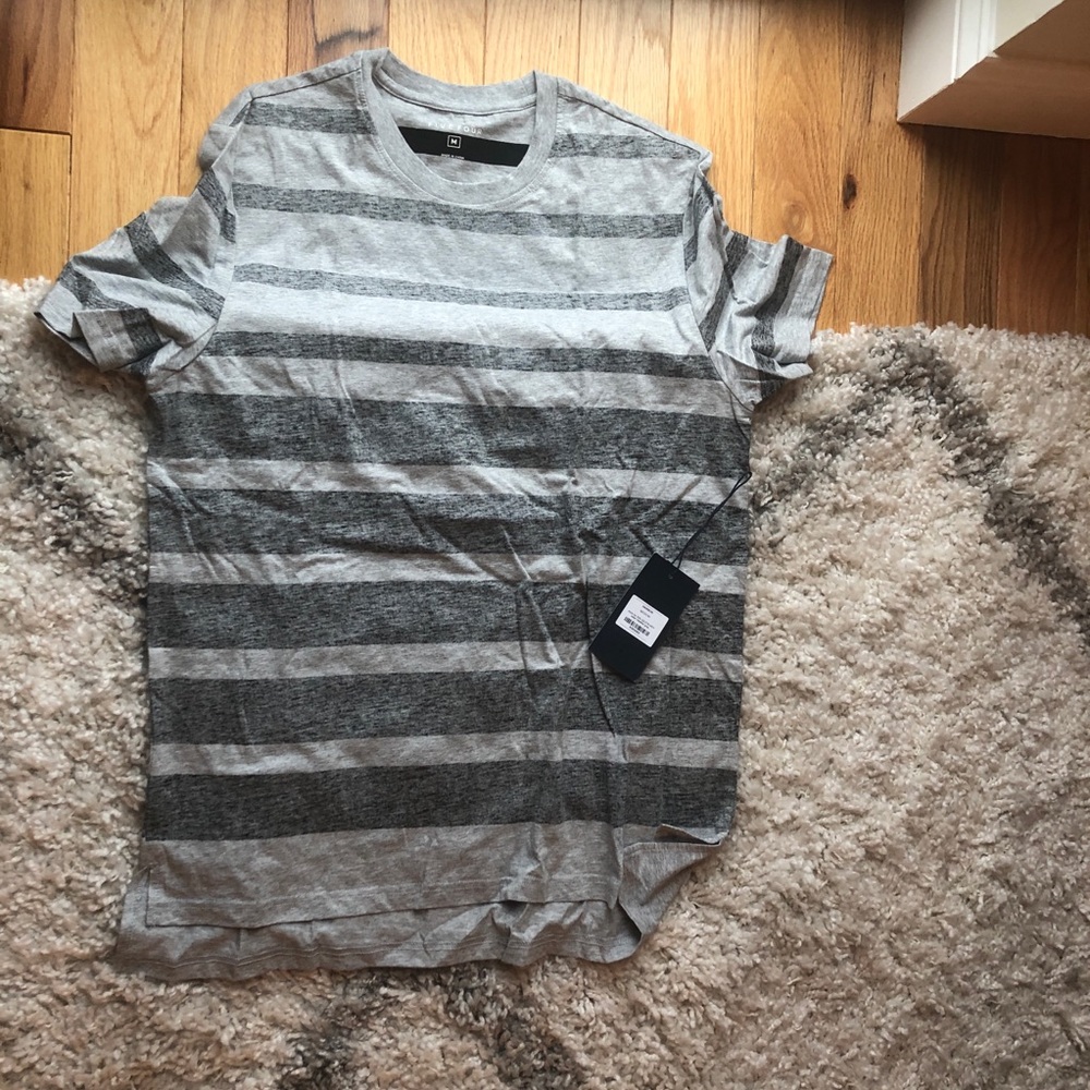 BRAND NEW gray stripped T-shirt